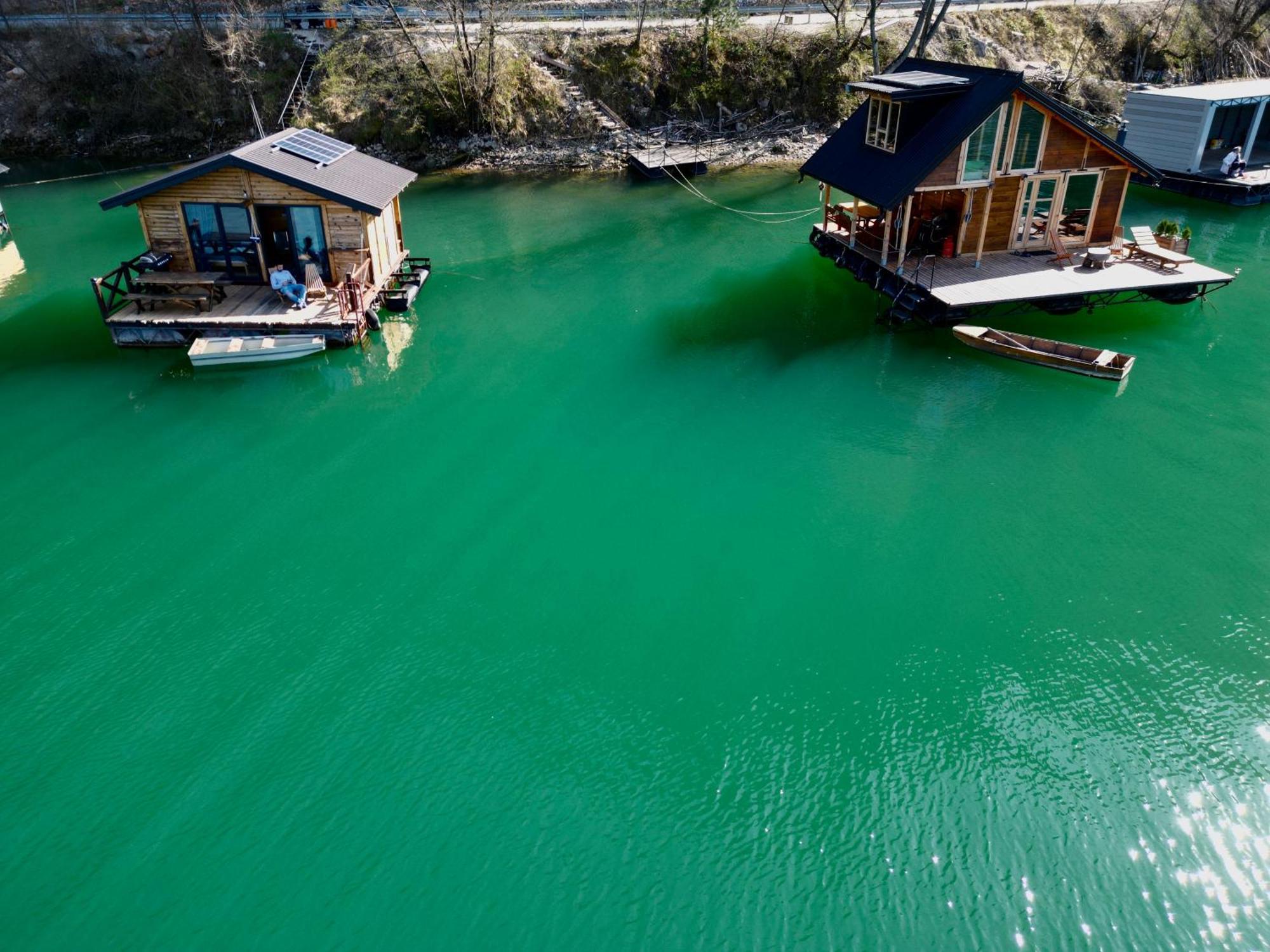 Lake House Perucac Rastiste Eksteriør billede